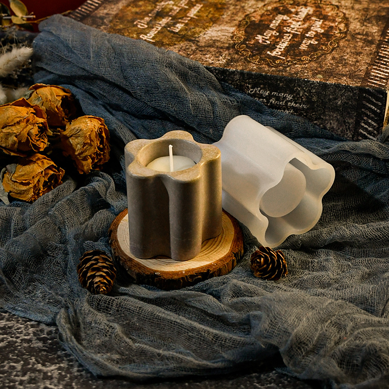 3D 梅の花の形の円筒ペンホルダーキャンドルカップシリコーン - Candle Supplies Jars のレビューと価格